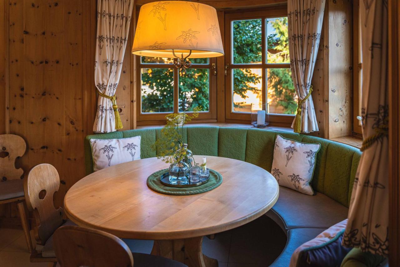 Chalet Crown Of The Alps By We Rent Zell am See Exterior photo